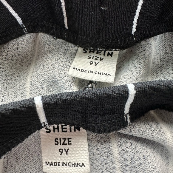 SHEIN Girls Black &  White Striped 2PC Outfit Size 9 - Picture 4 of 4